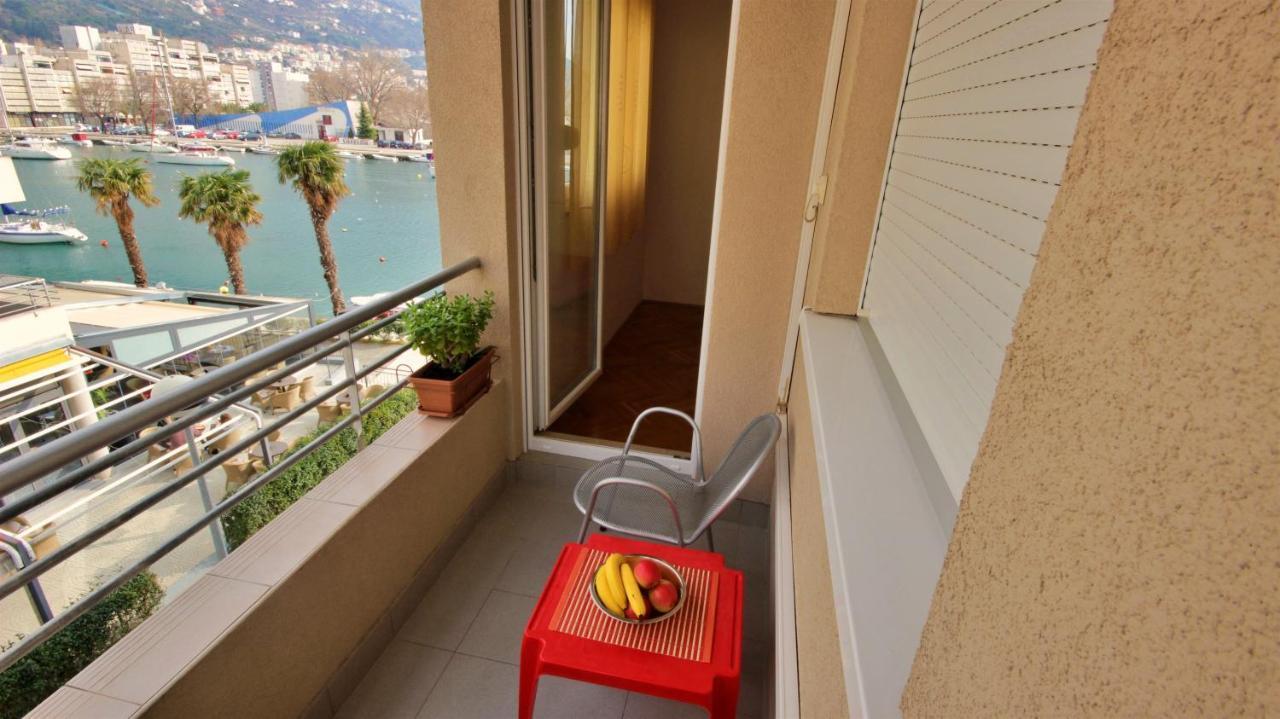 Apartment Jen Omiš Exterior foto