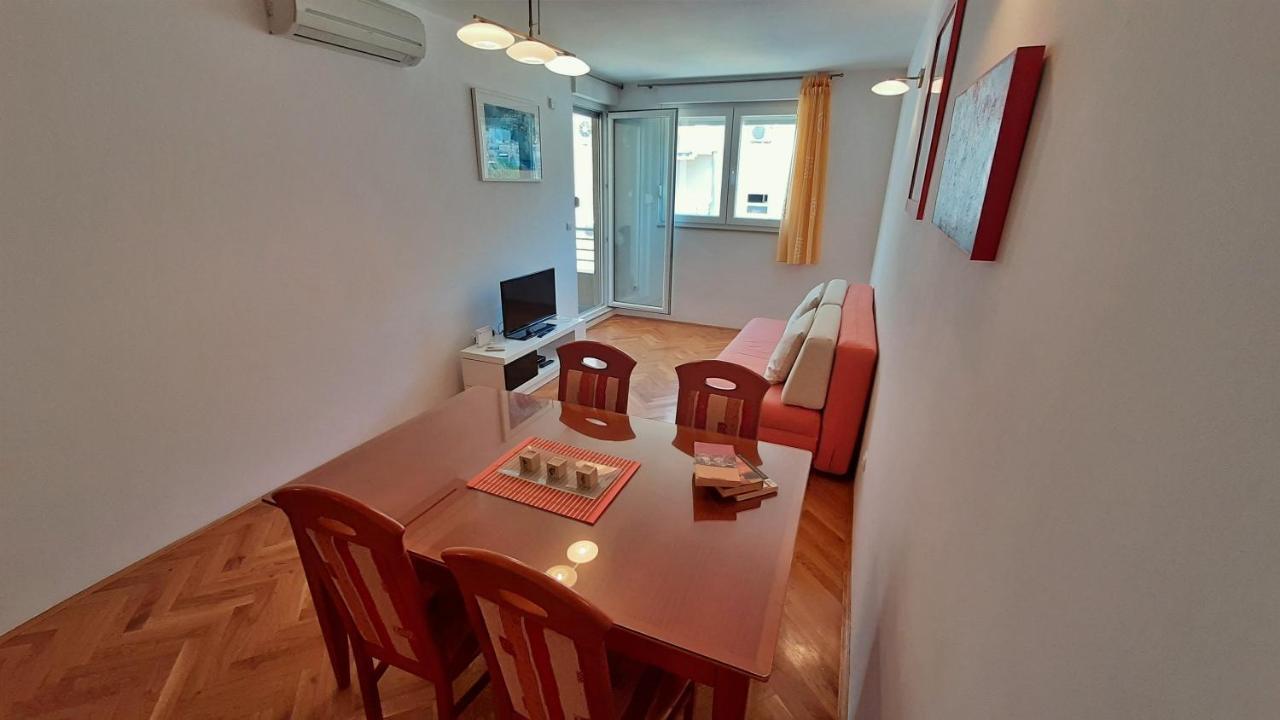 Apartment Jen Omiš Exterior foto